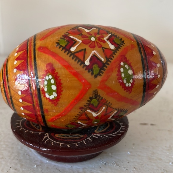 VTG matryoshka dolls & wooden eggs purchased in Russia in 1990. Stands included. - Picture 10 of 10